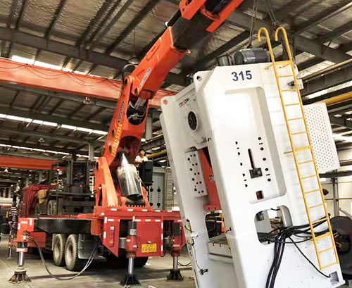 霞山提升工作效率，选择优质折臂吊租赁服务