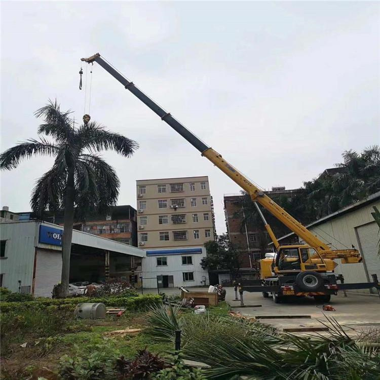 霞山12吨吊车出租一天的收费标准是什么