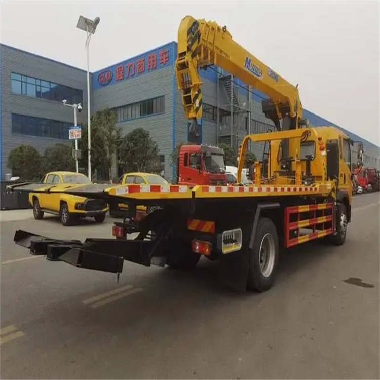 霞山附近小随车吊出租电话，轻松解决搬运烦恼