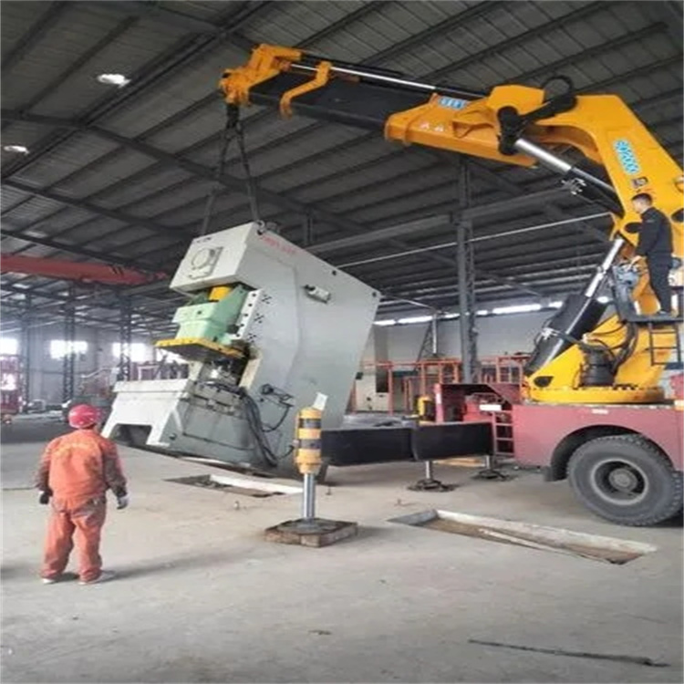 霞山80吨折臂吊车出租附近电话