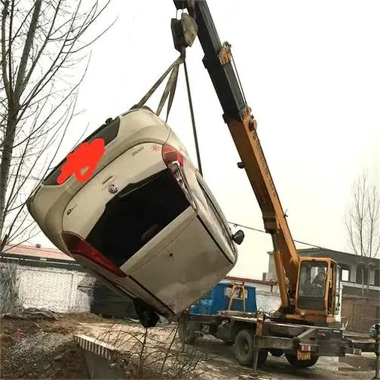 霞山随时待命，吊车24小时道路救援服务全解析